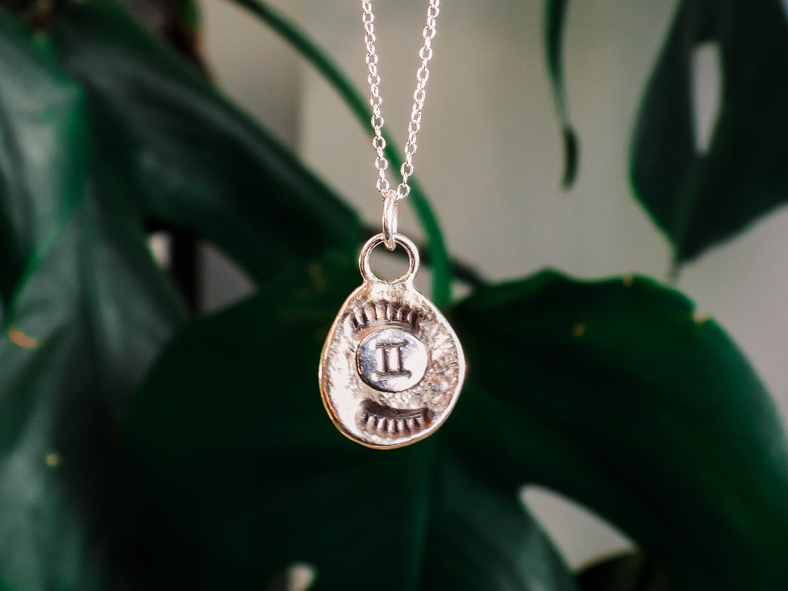 ファッション雑貨・小物その他 Delicate Gemini Necklace Gemini Zodiac Necklace - Recycled Sterling Silver - Bohemian