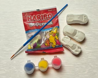 Paint Your Own Cars Kit – Plaster Craft Set with Paints, Brush, Sweets