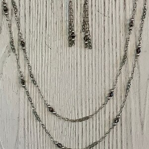 Swarovski crystals, Swarovski pearls, silver plated chain w/ matching earrings—N380