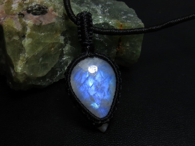 Rainbow Moonstone Macrame Pendant Pear Shape Nice Quality Strong Blue Flashy Fire Size 4.2 Cm Long