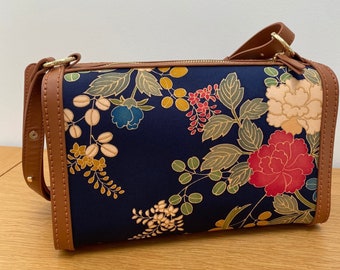 Kimono Navy Flower schoudertas, Crossbody tas, één stuk