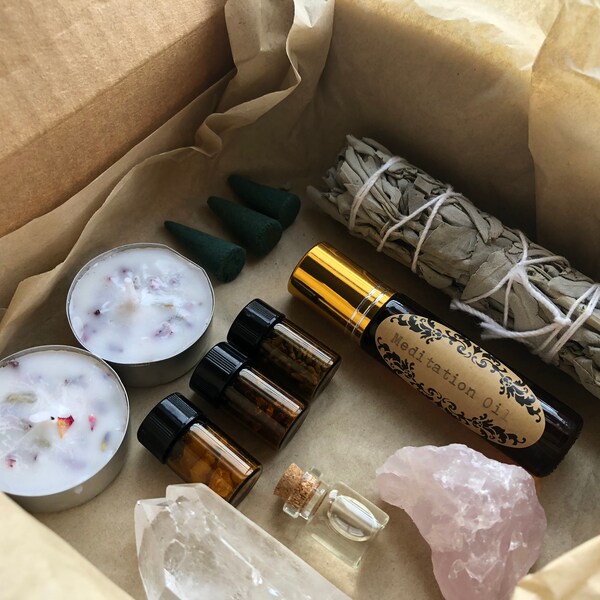 Witch Starter Kit, Metaphysical Box, Travel Altar, Spell Box, Mystical Box, Spell Kit, Witch's Kit, Occult Box, Magic Basics