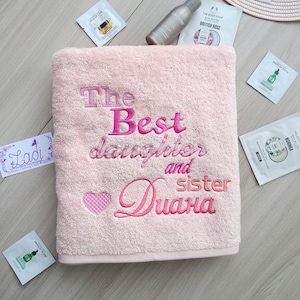 Gepersonaliseerde badhanddoeken Handdoek Badkamer. Uw inscriptie of naam. Persoonlijk cadeau.