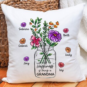 Personalized Floral Pillow for Mother&#39;s Day, Custom Made Gift Cushion for Mom from Grandkids, Floral Grandma pillow with Grandkids names
