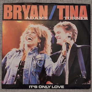 Bryan Adamsファンの方々！CD8枚セット＋ケース Bryan Adamsファンの方々！CD8枚セット＋ケース 洋楽