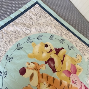 Winnie the Pooh baby blanket, Winnie the Pooh crib bedding, Winnie the Pooh baby bedding, Winnie the Pooh nursery, Winnie the Pooh print