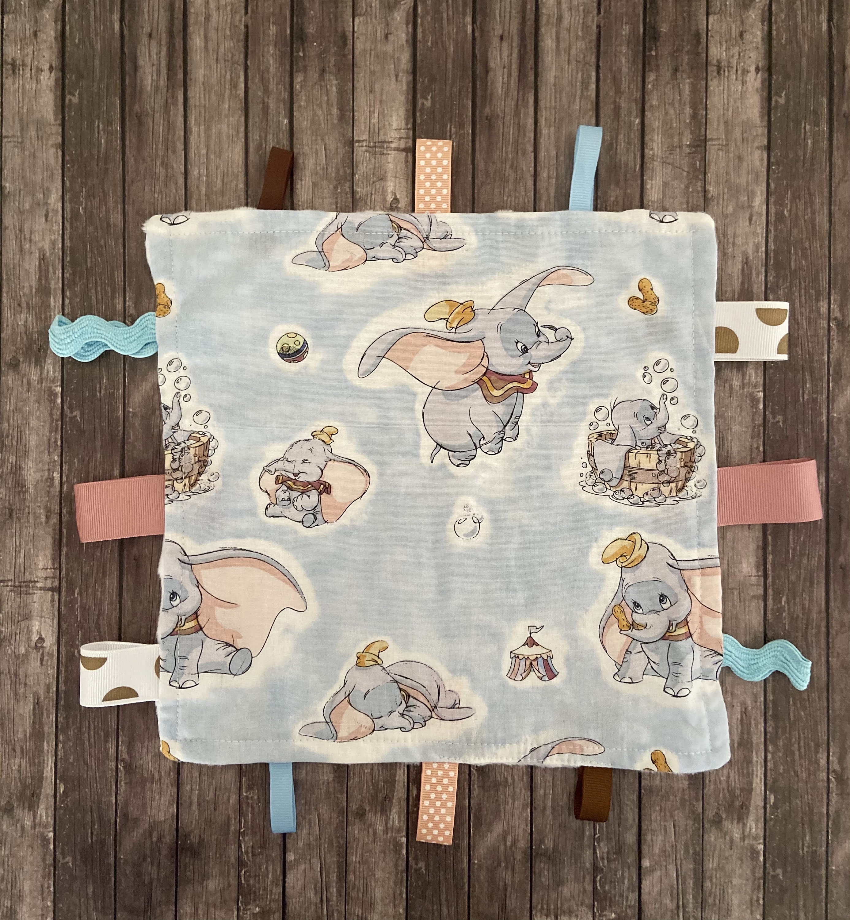 Dumbo blanket discount