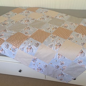 Dumbo patchwork baby quilt, Dumbo patchwork crib blanket, Dumbo nursery bedding set, Dumbo bedding, Baby shower gift
