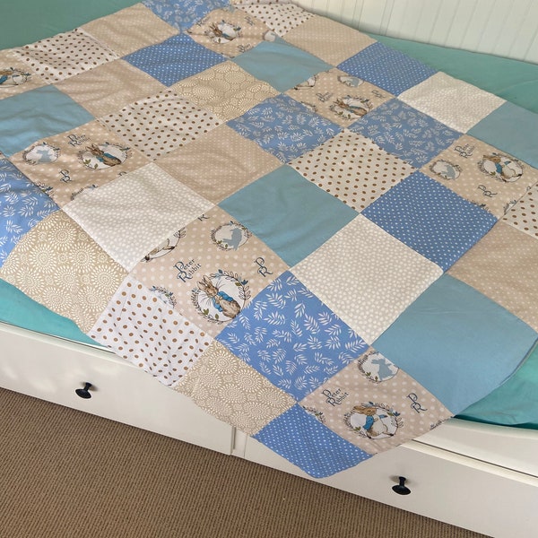 Peter Rabbit patchwork quilt, Peter Rabbit blanket, Peter Rabbit bedding, Baby shower gift, Peter Rabbit nursery