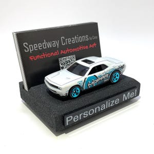 Porte-cartes de visite Challenger SRT8 - Accessoire Challenger pour votre bureau, bureau ou espace de travail - Cadeau Challenger personnalisé