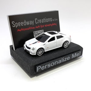 Porte-cartes de visite berline CTS-V - Art automobile personnalisé pour votre bureau, bureau ou homme des cavernes - Un cadeau personnalisé unique !