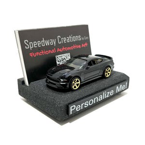 Porte-cartes de visite Mustang - Cadeau Mustang personnalisé - Accessoire Mustang pour votre bureau, bureau ou entreprise - Coupé Mustang noir