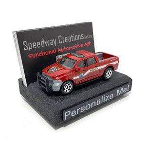 Porte-cartes de visite personnalisé camionnette de pompiers - Accessoire de premier intervenant pour votre bureau, bureau ou espace de travail - Un cadeau unique !