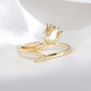 Tulip Flower Anniversary Ring, Solid Gold with Moissanite, Dainty Tulip Ring, Adjustable Ring, Tulip For Her, Unique Tulip Ring image 4