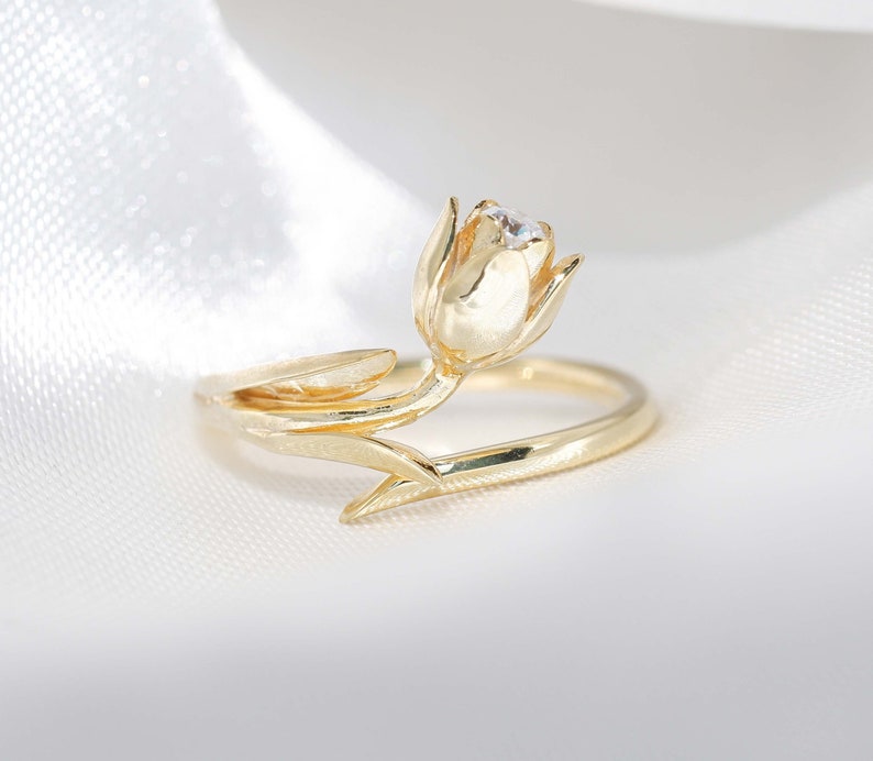 Tulip Flower Anniversary Ring, Solid Gold with Moissanite, Dainty Tulip Ring, Adjustable Ring, Tulip For Her, Unique Tulip Ring image 4