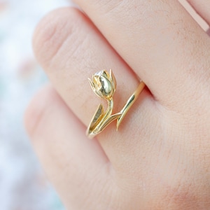 Tulip Flower Anniversary Ring, Solid Gold with Moissanite, Dainty Tulip Ring, Adjustable Ring, Tulip For Her, Unique Tulip Ring image 2