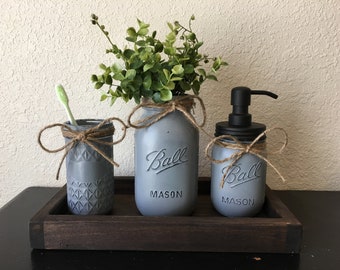 Mason Jar Badkamer Set, Badkamer Decor, Boerderij Badkamer Decor, Mason Jar Badkamer Set, Badkamer organisatie, geschilderde pot badkamer Decor