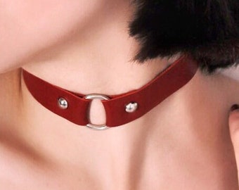 Leather red collar choker "Jane" with o ring, simple thin women necklace, daily faux leather vegan minimalist girl jewelry choker