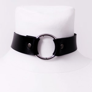 Leather classic thin choker collar Lola, centre o'ring clip. CHOICE OF COLOURS. gift for girl zdjęcie 7