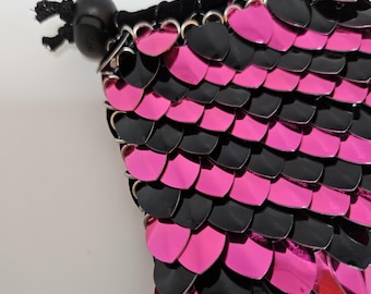 Handcrafted Dragon Scale Dice Bag - A Stylish Companion for DND Players |Dragon Scale Dice Bag | 3×4 Pink and Black | Scalemail