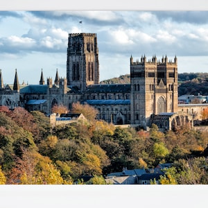 Carte de voeux de la cathédrale de Durham et du château aux couleurs automnales. Carte au format A5 avec une photo de la cathédrale de Durham