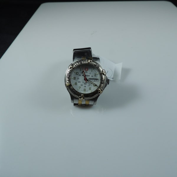 Vintage Wenger Woman's Swiss Calendar Silver Tone Wrist Watch