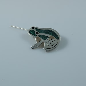 Vintage Sterling Silver Turquoise Frog Brooch   1 /16  X  1/2