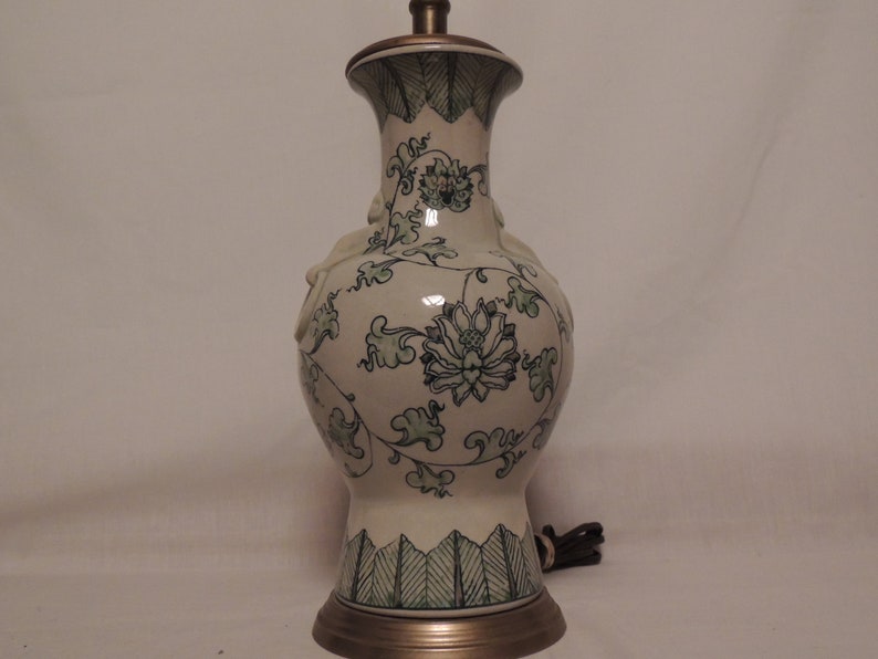 China Republic Period 1912 to 1949 Porcelain Elephant Head Table lamp