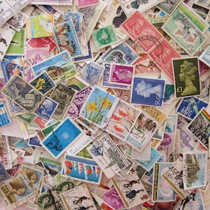100 sellos postales antiguos al azar / Sellos postales del mundo / Efímeras postales para diarios, collages, coleccionismo, reciclaje y manualidades