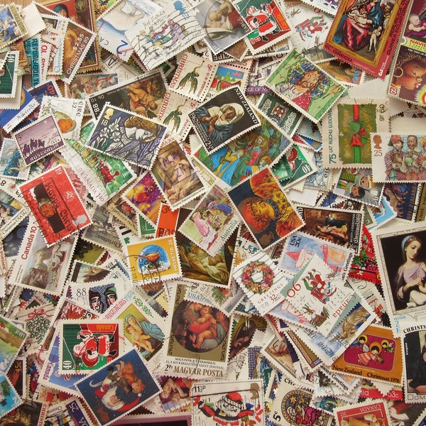 Vintage Worldwide Christmas Postage Stamps | 25 | Off Paper | For Journals, Craft, Cards, Tags