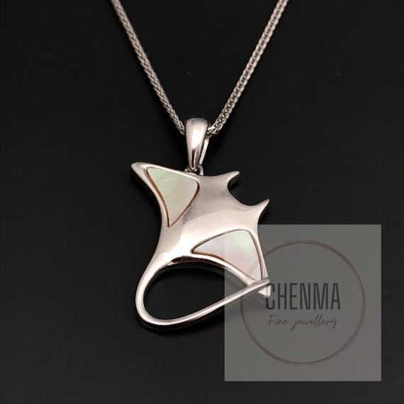 Collier En Nacre Naturelle Des Mers Du Sud - Neuf Sans Emballage - Pierre Saphir
