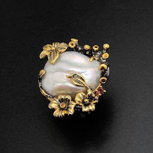 Floral Baroque Pearl Ring, Statement Pearl Ring, 22ct Gold Leaf Ring, Black Rhodium, Elegant Floral Baroque Pearl Ring, Natural Gemstone