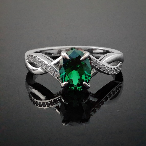 LUNA Green Emerald Ring, Sterling Silver Engagement Ring, May birthstone, faceted emerald ring, Green gemstone ring. Emerald wedding ring