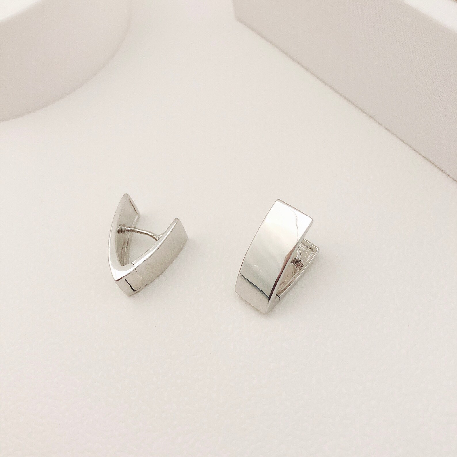 Boucles D'oreilles Argent Massif – Clous Forme Fleur – Vintage