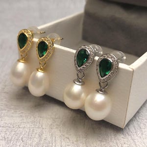 Large Green Emerald and Freshwater Pearl Earrings, Emerald Earrings, Silver Earrings, Wedding Earrings, May Birthstone, Emerald jewelry gift
