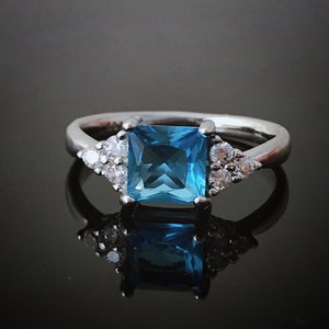 LUCY London Blue Topaz Solitaries Ring, Silver Ring, Topaz Ring, Diamond Ring, Silver Engagement Ring, Promise Ring, December birthstone