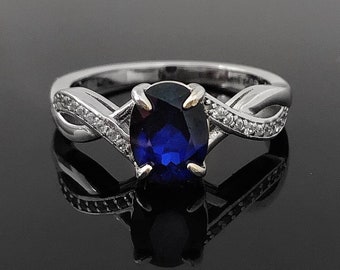 LUNA Blue Sapphire Ring, Sterling Silver Engagement Ring, Sep birthstone, blue Sapphire engagement ring. Sapphire wedding ring gift