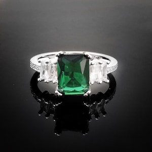 NOVEL Baguette Emerald Ring, , Emerald jewellery Engagement Ring, Promise Ring, 55th Wedding anniversary gift, May birthday gift. Christmas