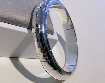 Pulsera rígida de plata de ley martillada, pulsera rígida con bisagra, pulseras rígidas de plata gruesas, pulsera rígida abierta de plata, pulsera rígida para mujer, regalo de Navidad para ella.