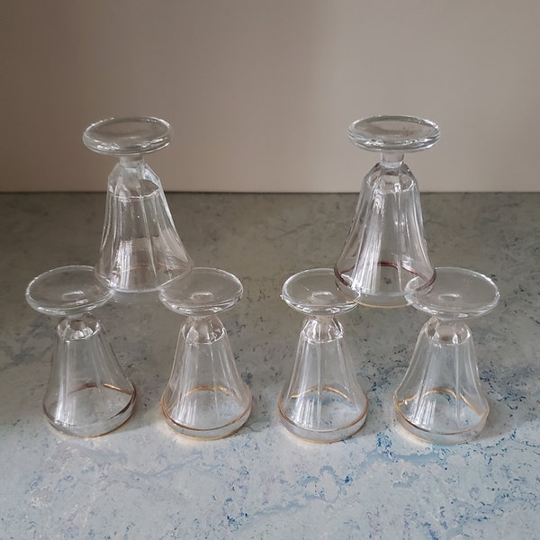 6 mini verres à champagne lisérés dorés