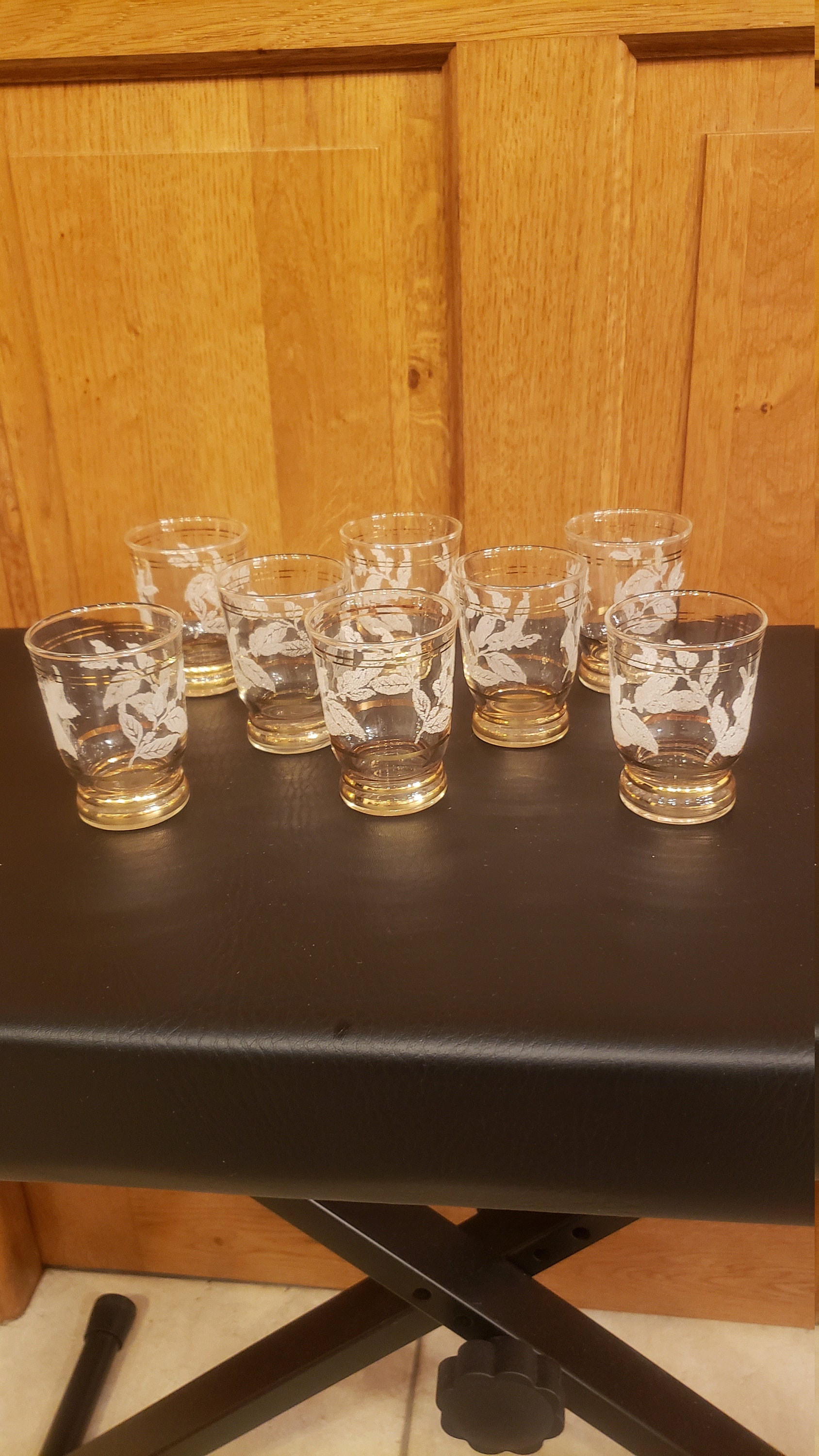 Lot de 8 Verres Vintage Années 70 à Liseré Doré