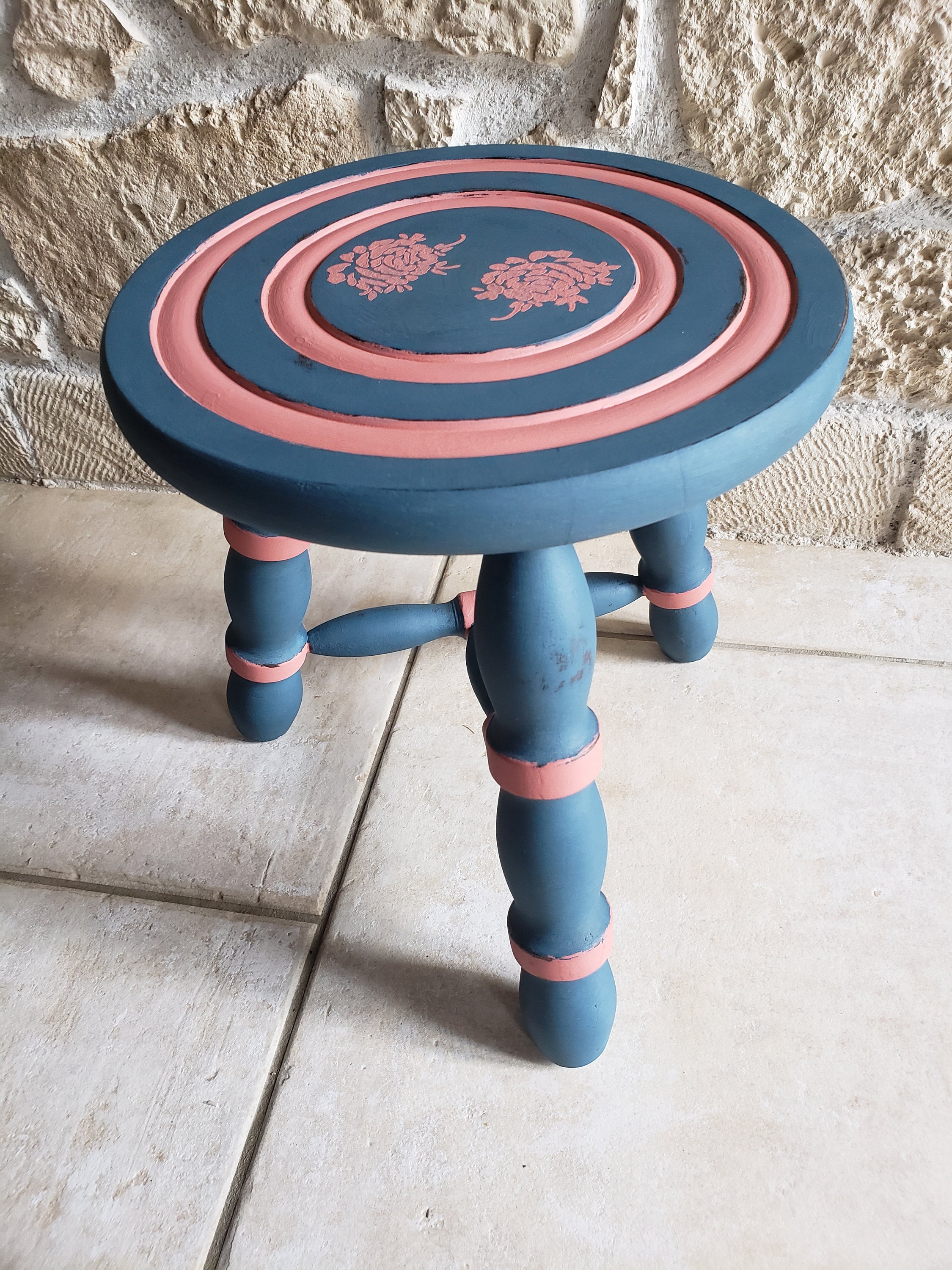 Ancien Tabouret Tripode Relooké