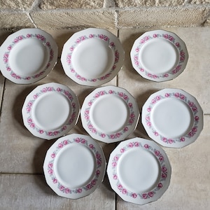 Lot d'assiettes dodécagonales en porcelaine de Limoges