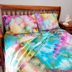 Tie Dye bedding, tie dye sheets, tie dye duvet, tie dye pillowcases hand dyed bedding, rainbow tie dye, boho bedding, hand dyed
