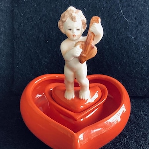 free shipping Rare Goebel West Germany Valentine Valentine&#39;s Day Red Cupid & hearts figurine Set heart is 4&quot;, Cupid is 3.5&quot;