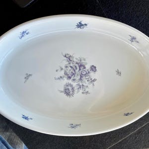 Ships free Vintage 1968 APILCO France oval Baker serving platter onion blue rose pattern porcelain 14” excellent