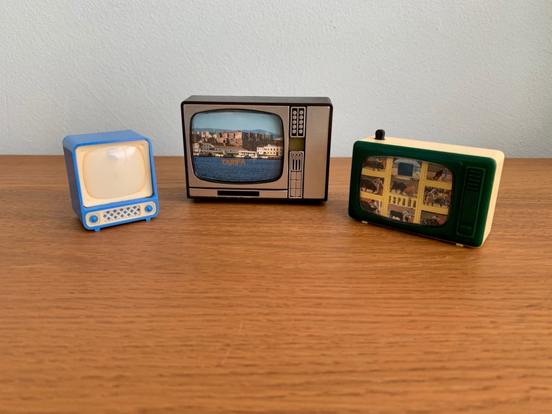Vintage Souvenir Miniature TV Viewers