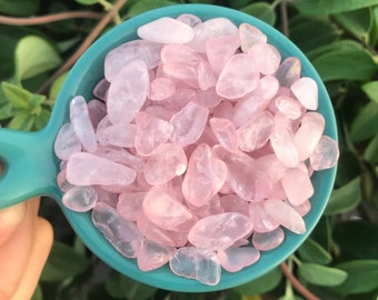 Chips de cristales pulidos de cuarzo rosa - Piedras semidesinteadas de cuarzo rosa para el amor de meditación -120 gramos / 4.2 onzas