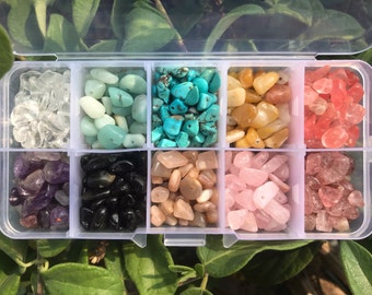 10 borrade kristallflisor - Ädelstenspärlset, Lösa pärlor för DIY-smyckestillverkning, 10 blandade trumlade stenar - (5-7 mm; USPS Priority Shipping)