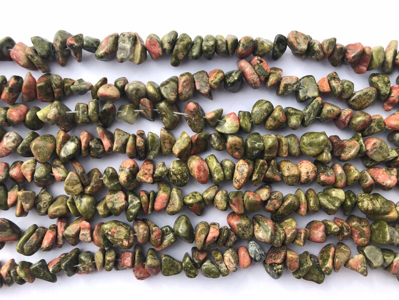 Full Strand Beads 35 Natural Crystal Gemstone Small Chips Drilled Beads for Necklaces Jewelry Making,6-8mm Assorted Stones